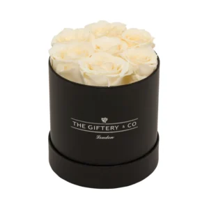 the-giftery-&-co-small-round-eternity-rose-box-iconic-ivory-800-01